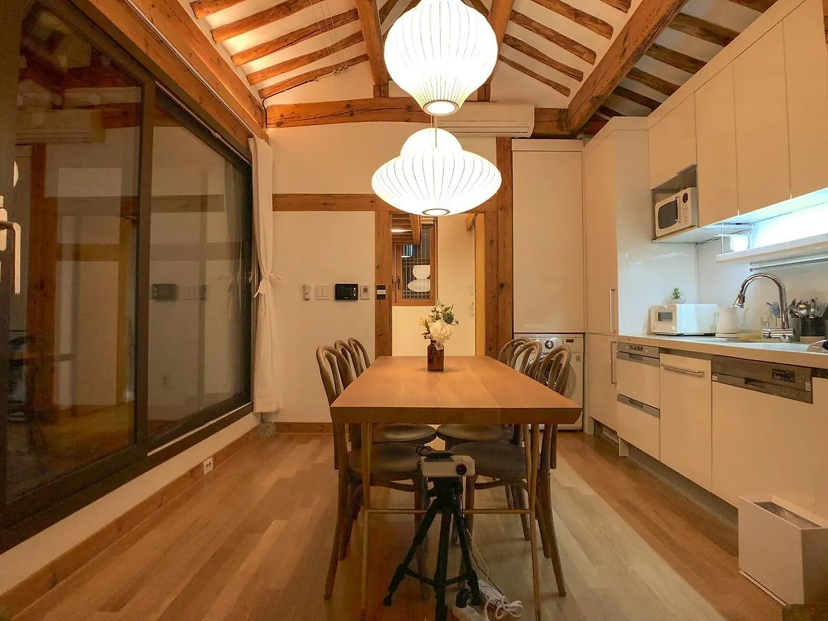 Jay Hanok ㅡ 3Br 3Bath ㅡ 8Min From Anguk Stn Seúl